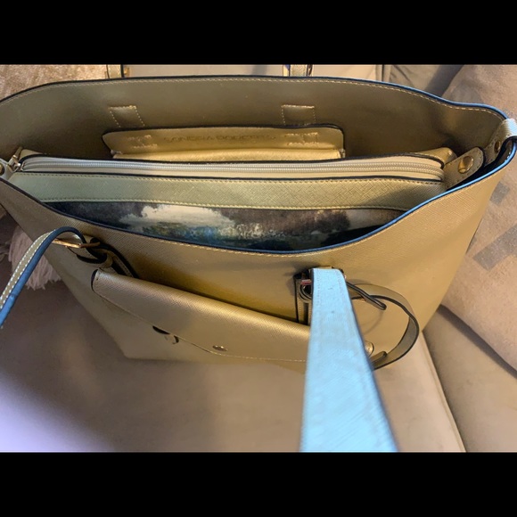 Sondra Roberts large gold tote with removal clutch. - Picture 4 of 7